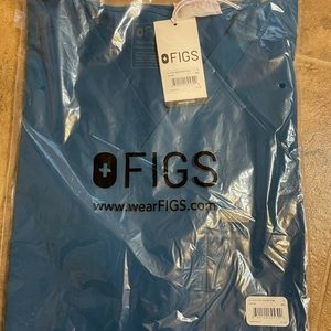 Men’s Alps Blue Leon top